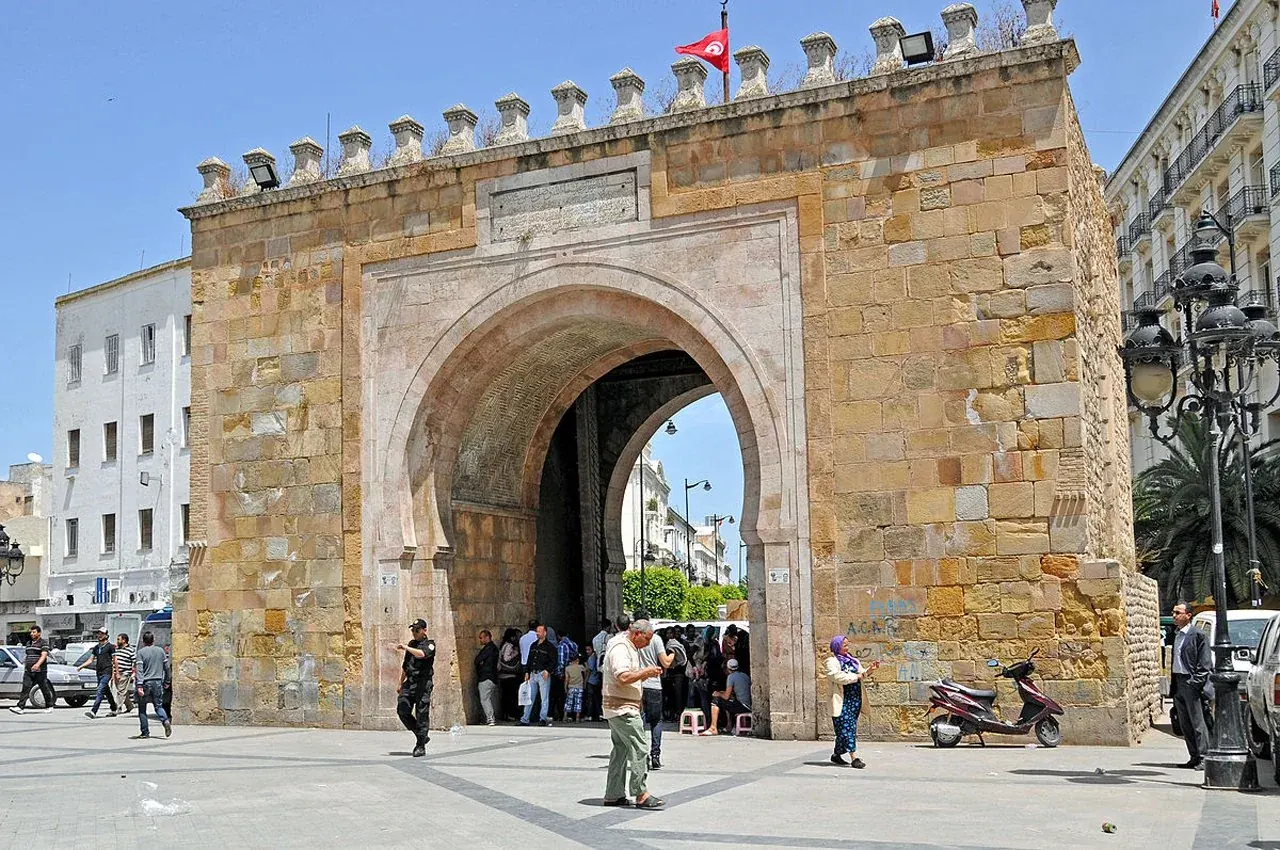 Bab el Bhar, the arched gate into the Medina of Tunis